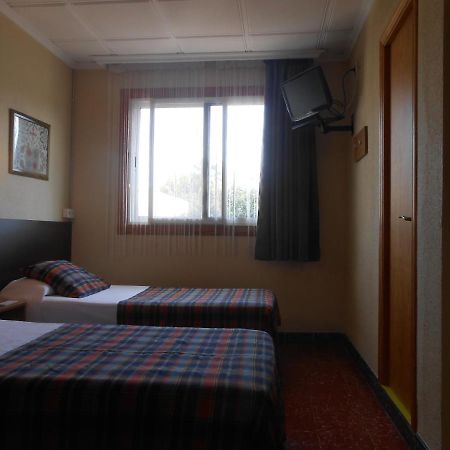 Hostal El Callejon Tarragona Luaran gambar