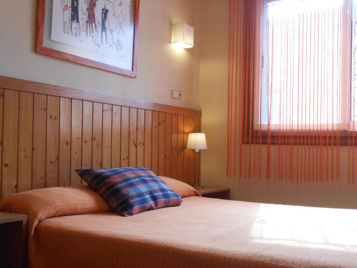 Hostal El Callejon Tarragona Luaran gambar